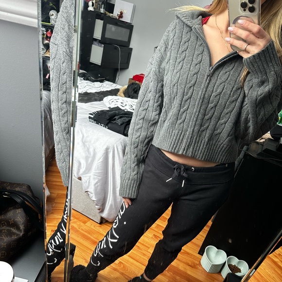 Sunday Best Octavia Aritzia XS NWT Cable Knit Cropped Sweater Grey - Picture 5 of 8